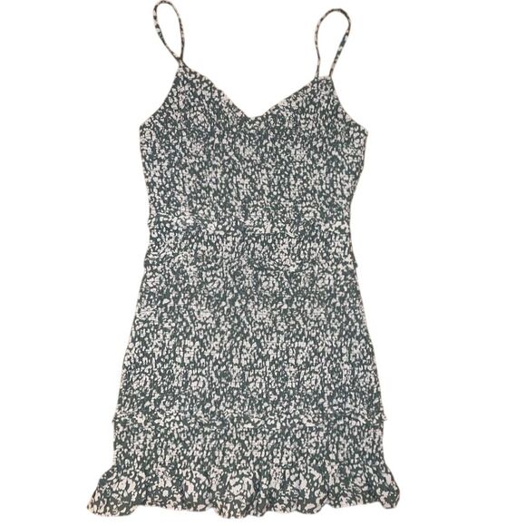 Abercrombie & Fitch Smocked Mini Dress Size Medium Green Pattern Ruffle Romantic - Picture 1 of 5